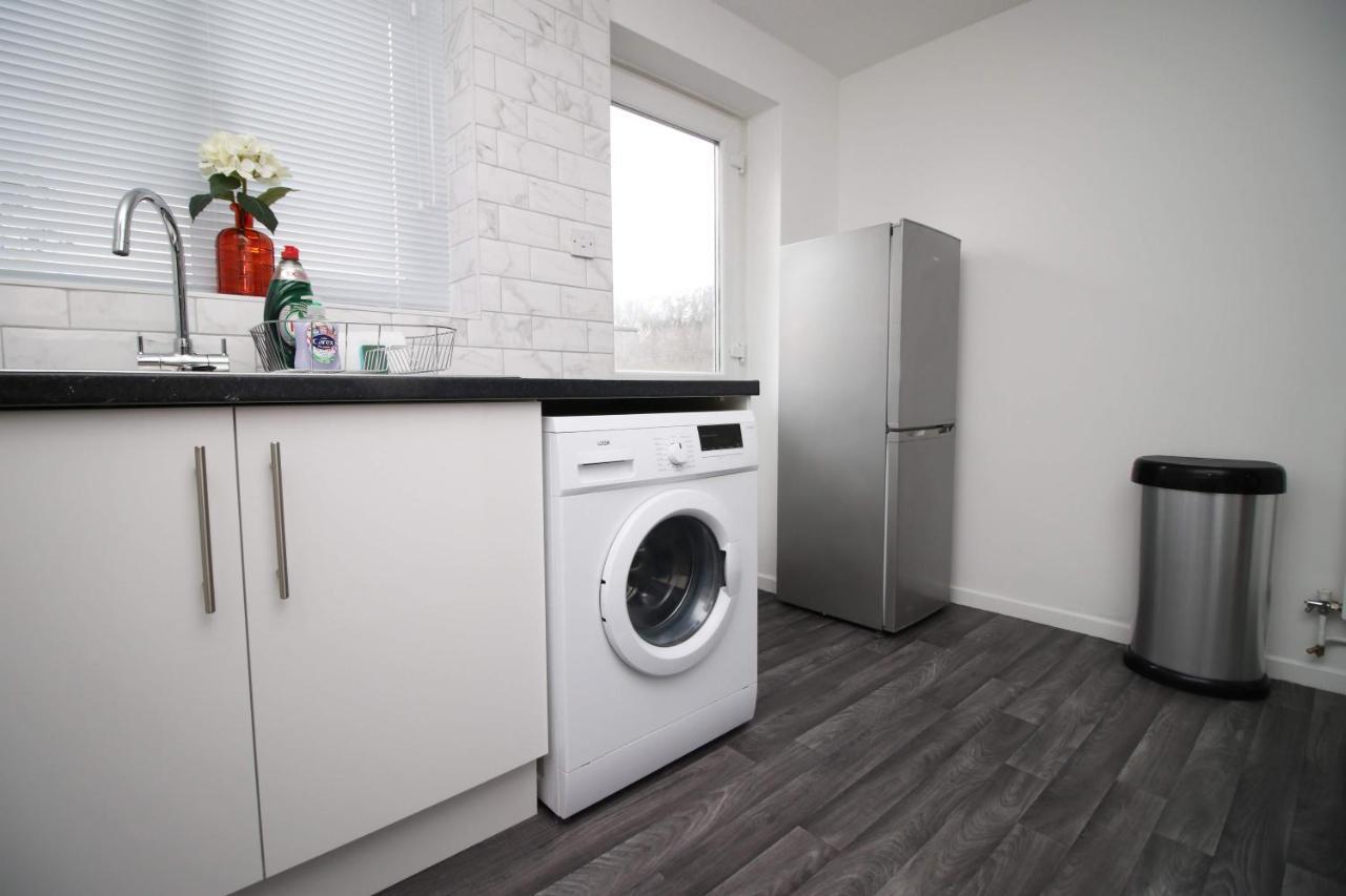 2Bedroom Home- Free Parking, Wi-Fi & Patio- Available For Long Or Short Term Bristol Eksteriør billede