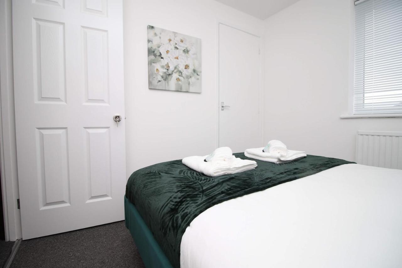 2Bedroom Home- Free Parking, Wi-Fi & Patio- Available For Long Or Short Term Bristol Eksteriør billede