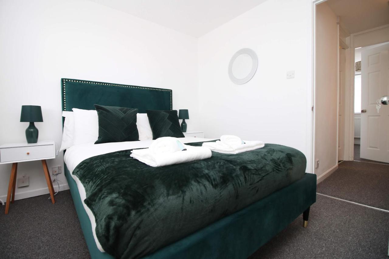 2Bedroom Home- Free Parking, Wi-Fi & Patio- Available For Long Or Short Term Bristol Eksteriør billede
